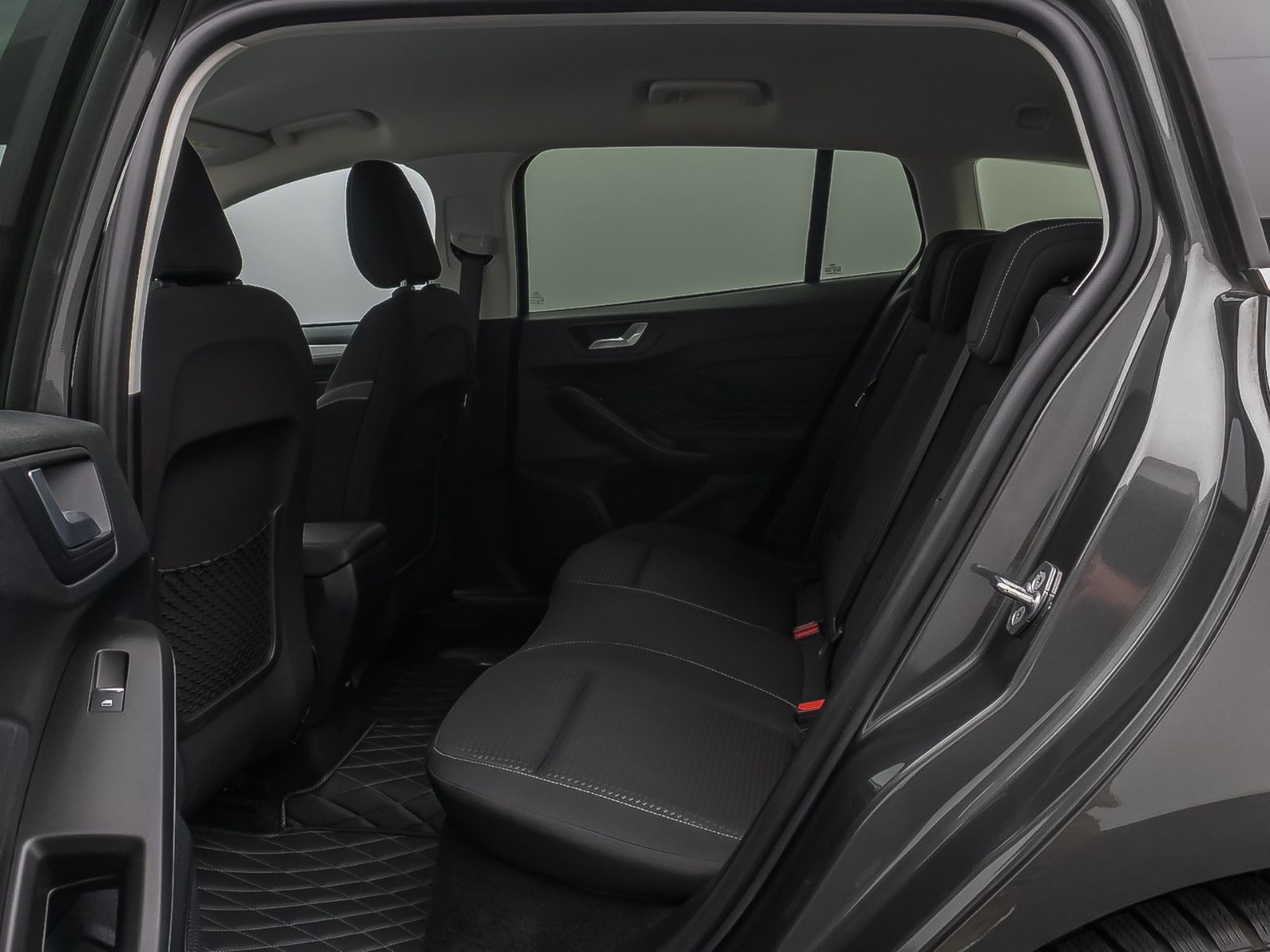 Fahrzeugabbildung Ford Focus Turnier Cool & Connect Kamera AHK Tempomat