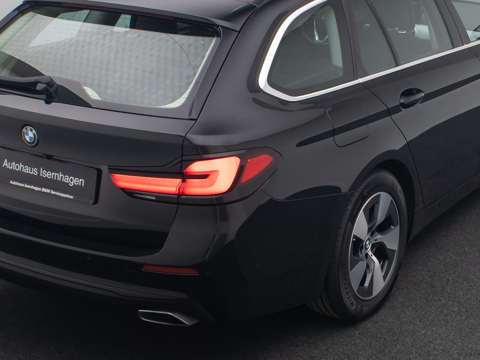 Fahrzeugabbildung BMW 520d Alarm DAB HUD Kamera 4xKlima Leder Komfort