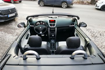 Fahrzeugabbildung Peugeot 207 CC Cabrio-Coupe Roland Garros