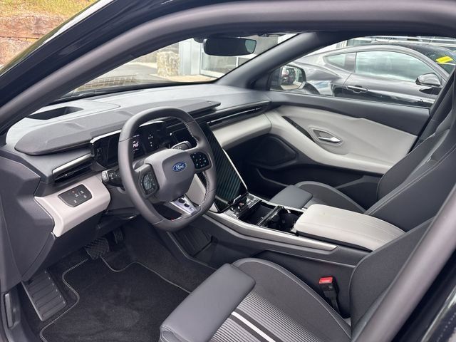 Fahrzeugabbildung Ford Capri 77kWh RWD #Fahrassistenzpaket