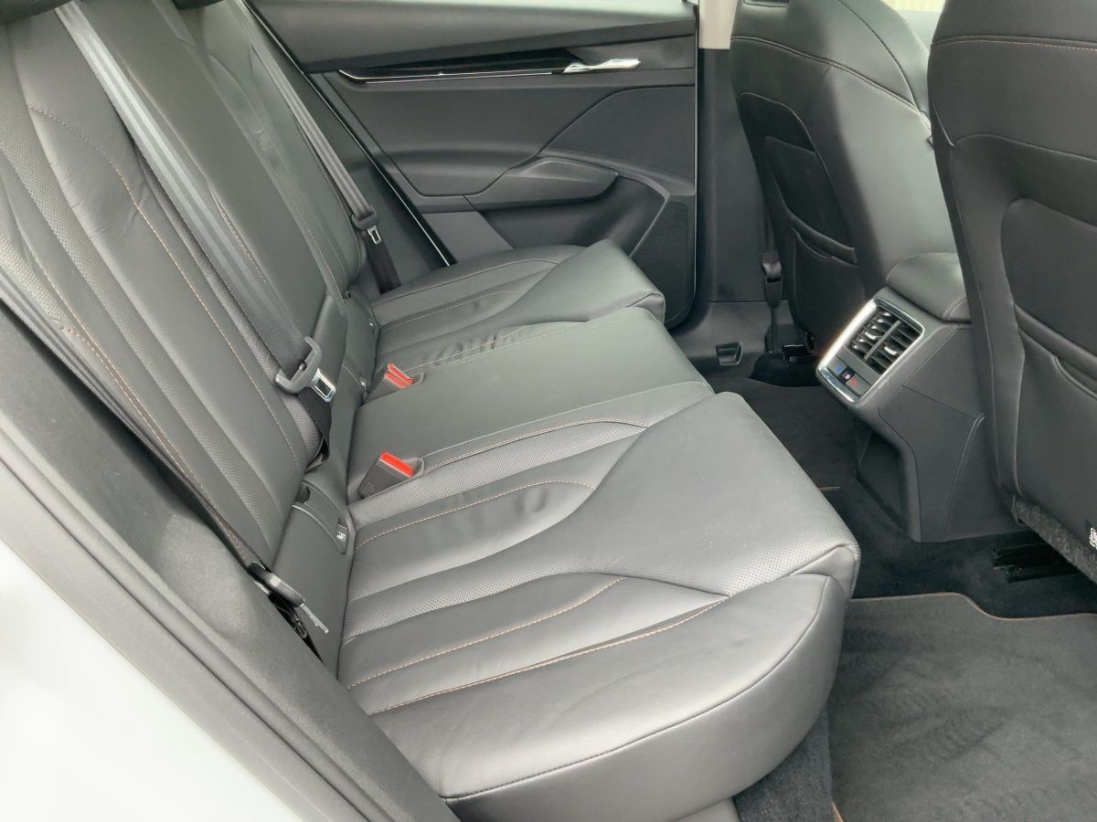 Skoda Enyaq - Bild 13