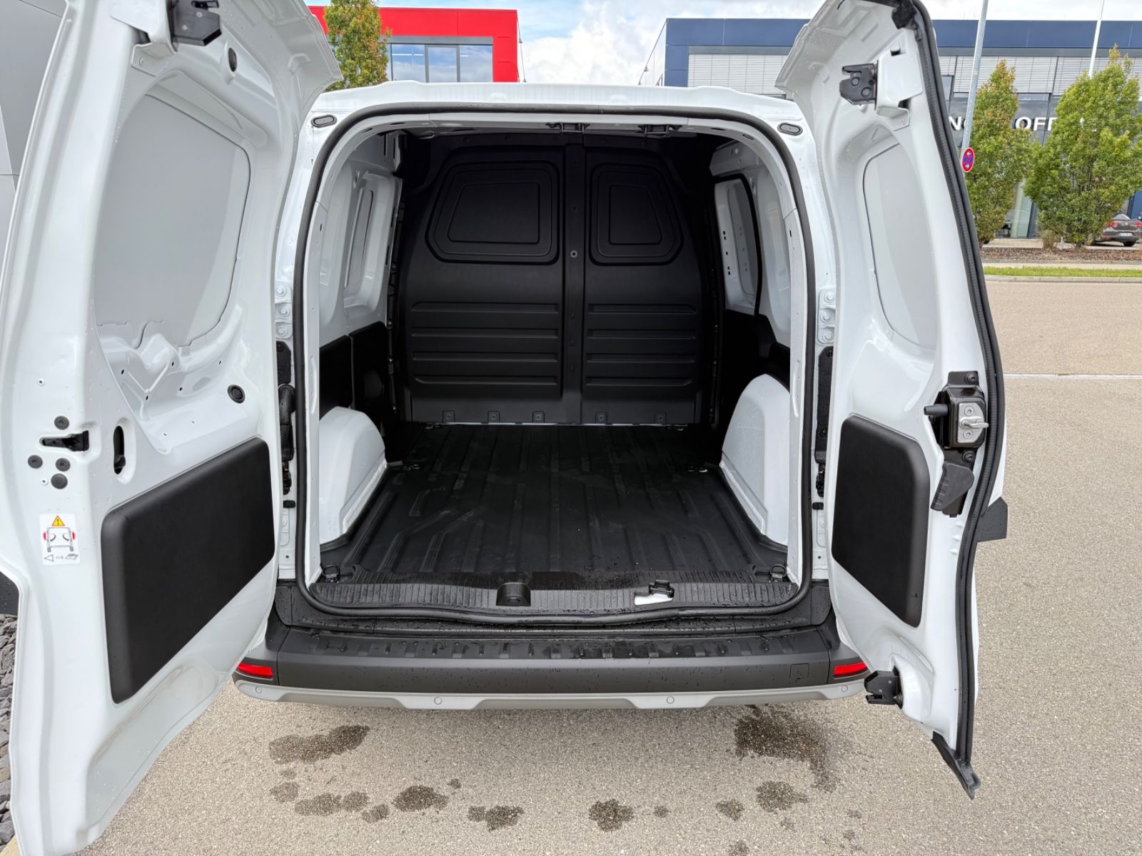 Fahrzeugabbildung Nissan Townstar Kastenwagen L1 2,0t N-Connecta