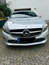 Mercedes-Benz A 180 -Automatik Blue Efficiency 
