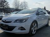 Opel Astra J Sports Tourer Design Edition - Opel Astra aus 2011: Design Edition