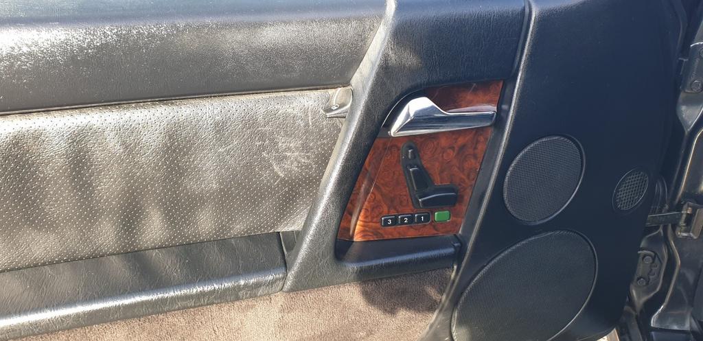 Mercedes-Benz SL 300