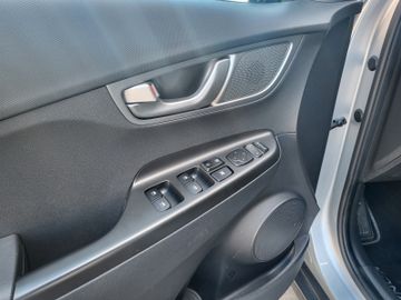 Fahrzeugabbildung Hyundai NEW KONA Elektro Style Navi Assistenz LED Wärmep