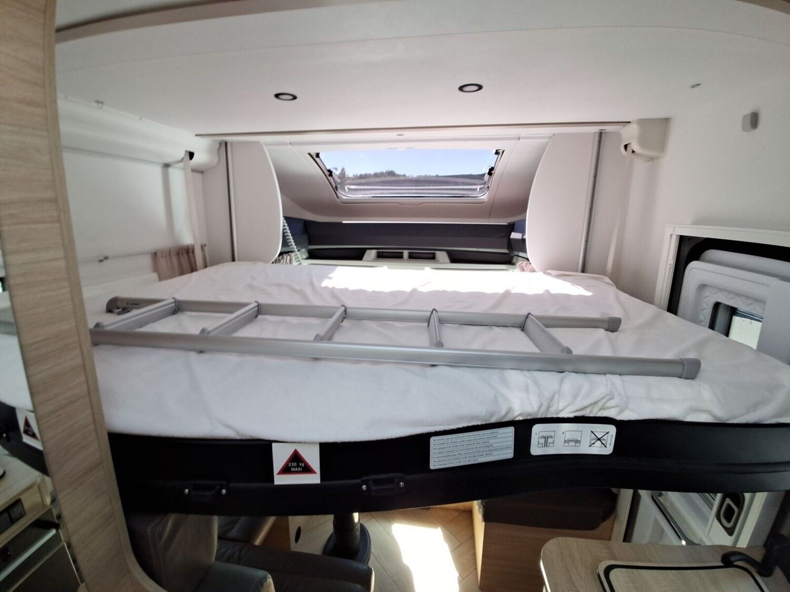 Fahrzeugabbildung Chausson Teilintegriert Titanium Line 627 26289gespart