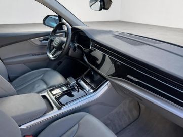 Audi Q7 - 11