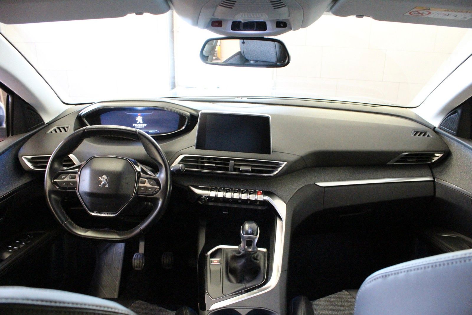 Fahrzeugabbildung Peugeot 5008 Allure 2.0 Blue HDi 150  7 Sitzer