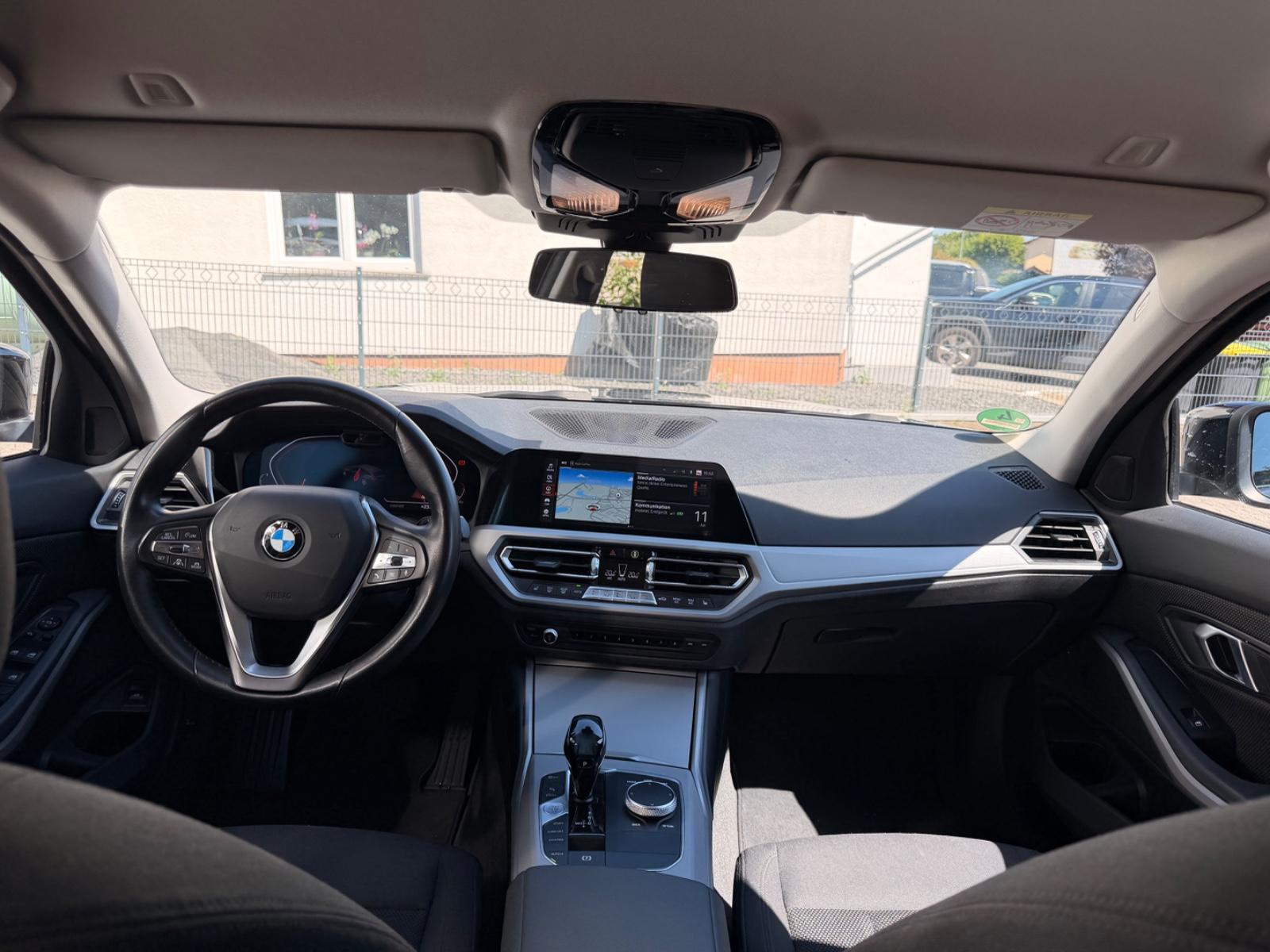 BMW 320 i Touring HUD, DAProf, LASER, Keyless Go, миниатюра 8