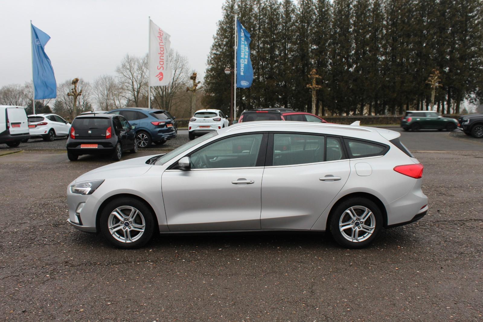 Ford Focus Turnier Cool & Connect*AHK*KAMERA