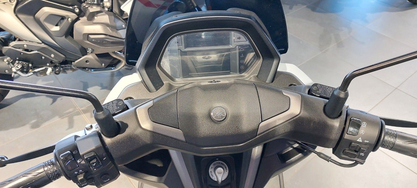 Fahrzeugabbildung Yamaha N-Max 125 Tech Max  2025  Neu 5 J. Garantie