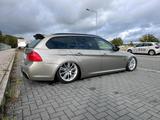 BMW 318 D Touring E91  M Paket  Airride - BMW 318 aus 2011: Kombi, 318d