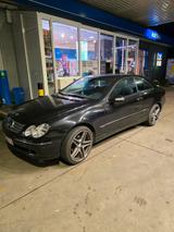 Mercedes-Benz CLK 200  Komp.mit Sportfahrwerk/AMG Felgen... - Mercedes-Benz CLK 200: Sport