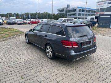 Mercedes E 220 - 4