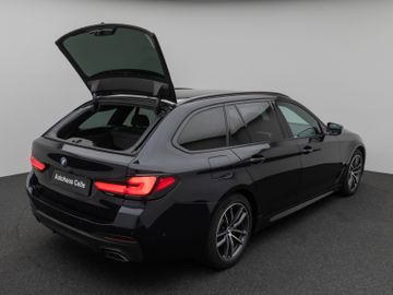 Fahrzeugabbildung BMW 520d M Sport Kamera DAB HiFi M Sportfahrwerk LED