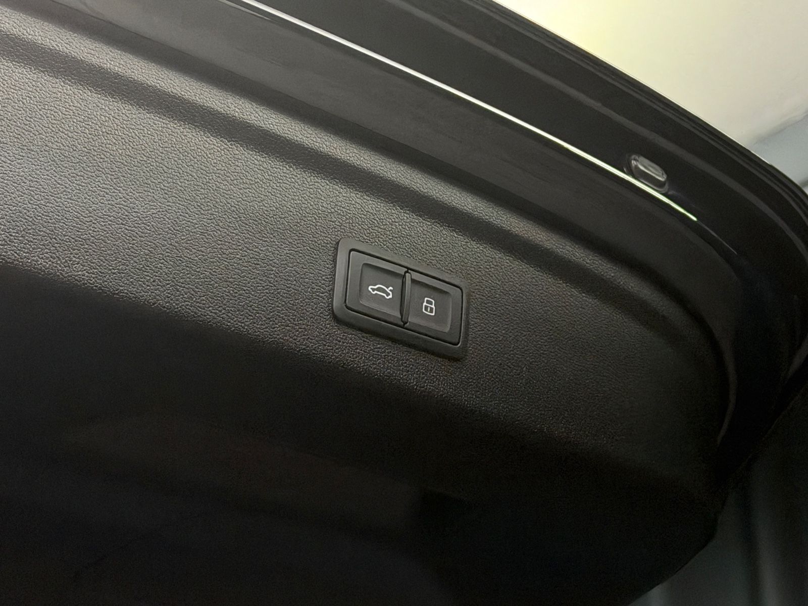 Fahrzeugabbildung Audi Audi A3 35 TDI Sportback advanced|AUTOMATIK|NAVI
