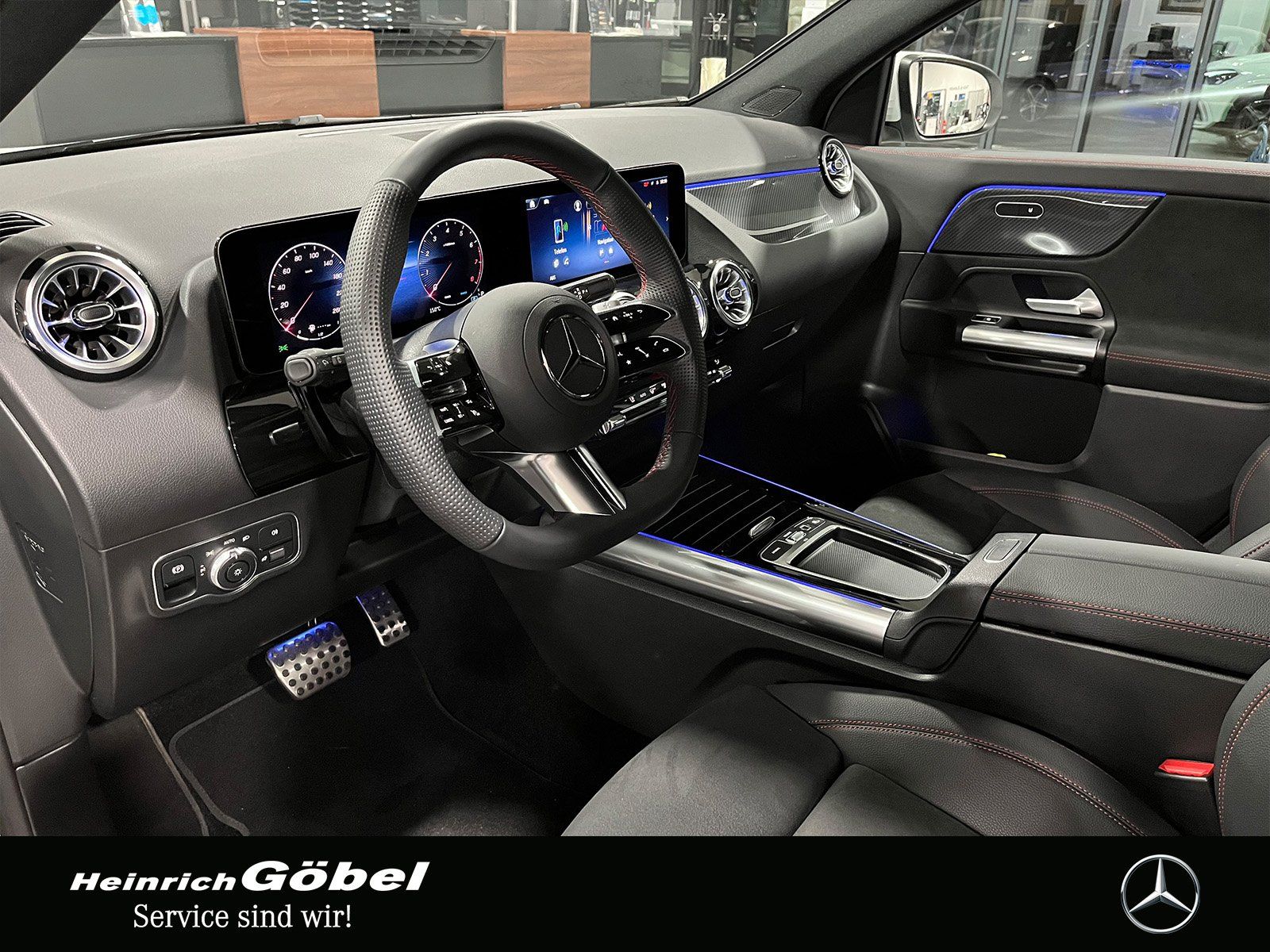 Fahrzeugabbildung Mercedes-Benz GLA 200 AMG+AMBIENTE+LED+KAMERA+WINTER.P+KEYLESS