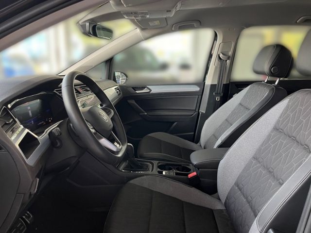 Fahrzeugabbildung Volkswagen Touran 1.5 TSI DSG GOAL LED AHK NAV 7-SITZE