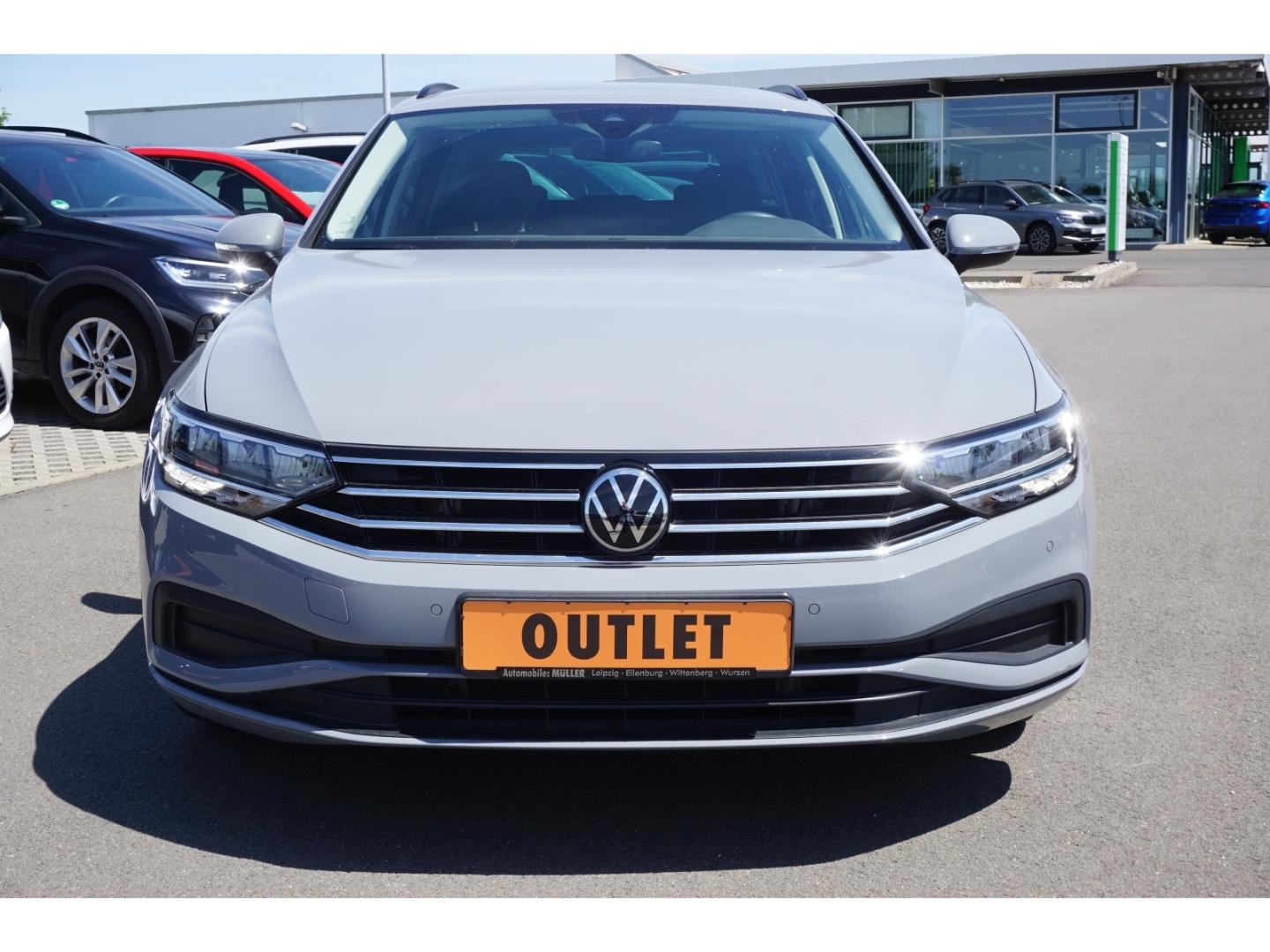 Volkswagen Passat Var.1.5TSI|LED|Navi|schw.AHK|PDCCam|Tempo