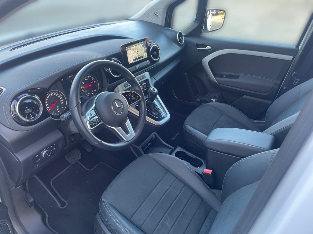 Fahrzeugabbildung Mercedes-Benz T 180 PROGRESSIVE LED Navi Sitzheizung AHK RFK