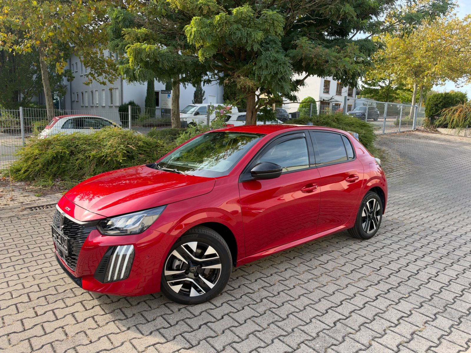 Peugeot 208 Hybrid 100 Allure