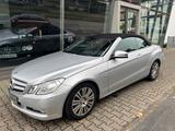 Mercedes-Benz E 200 E -Klasse Cabrio E 200 CGI BlueEfficiency - Mercedes-Benz Cabrio aus dem Jahr 2010