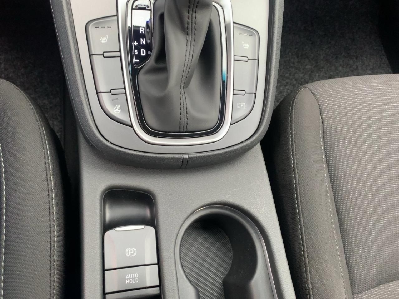 Fahrzeugabbildung Hyundai KONA Trend Hybrid 2WD + Voll-LED-Paket*