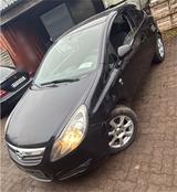 Opel Corsa D  111  Sondermodell - Opel Corsa Kleinwagen Sondermodell mit Benzin-Antrieb