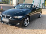 BMW 330 i Cabrio e93 - BMW 330 aus 2007: 330i