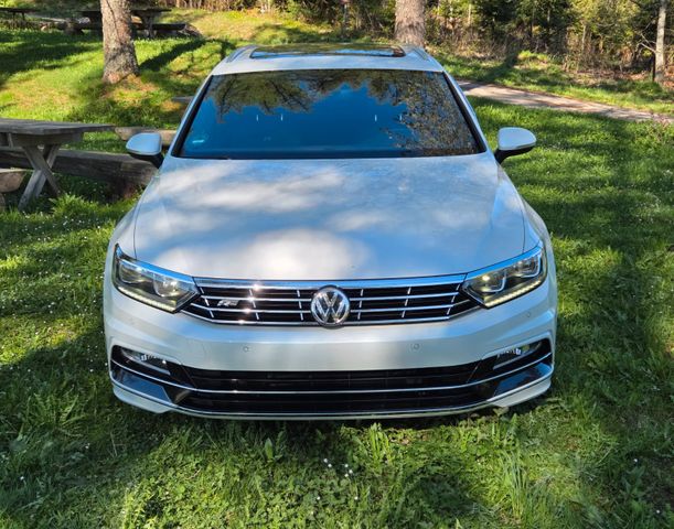 VW Passat Variant 2.0 TDI SCR 140kW DSG 4M High...