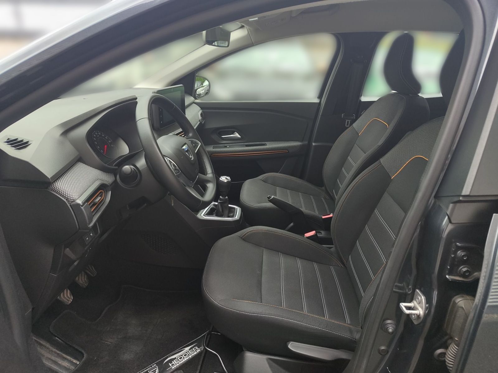 Fahrzeugabbildung Dacia Sandero Stepway III 1.0 TCe 100 ECO-G Comfort