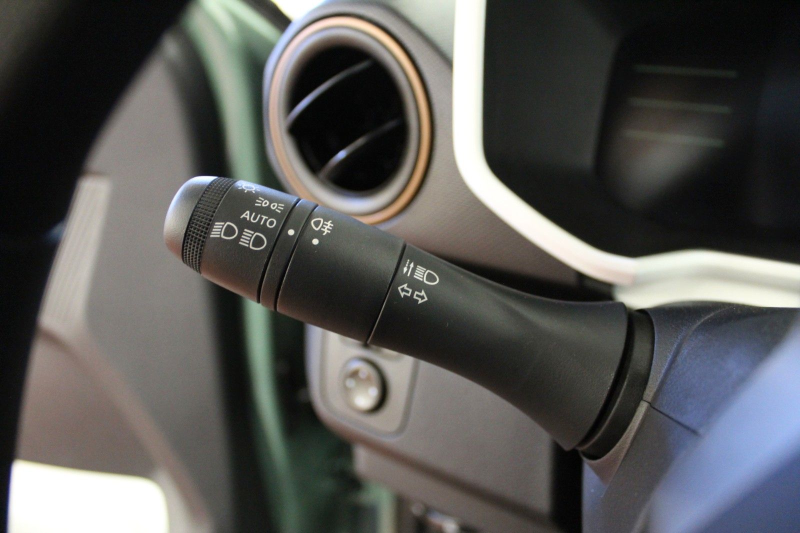 Fahrzeugabbildung Dacia Spring Electric 65 Extreme *Schuko-Ladekabel*