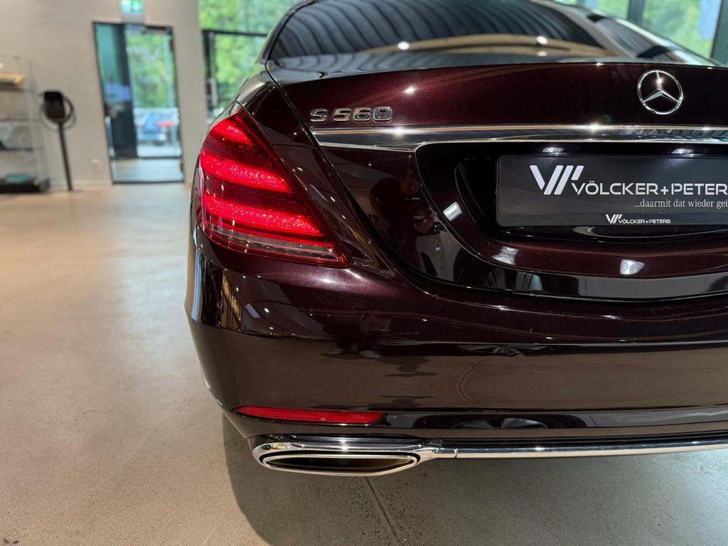 Mercedes-Benz S 560