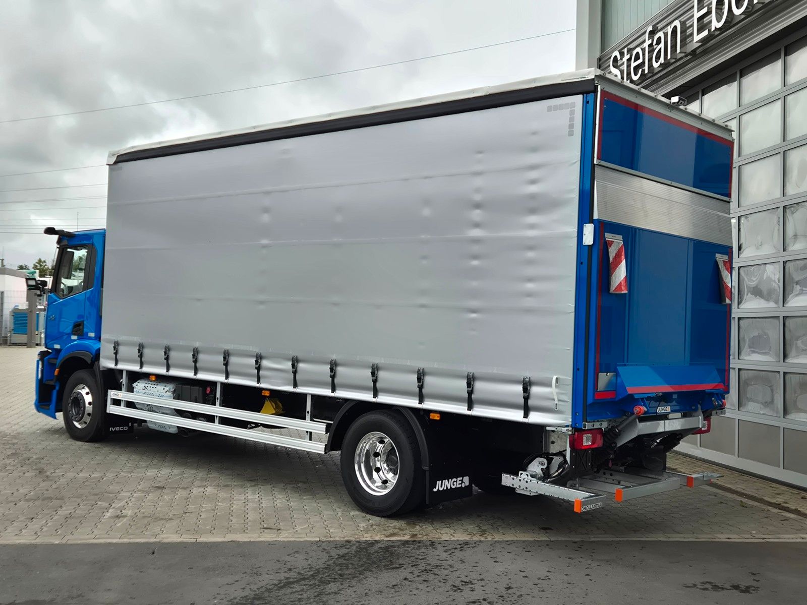 Fahrzeugabbildung Iveco S-Way AD190S40/P Curtainsider *MirrorCam*LBW*