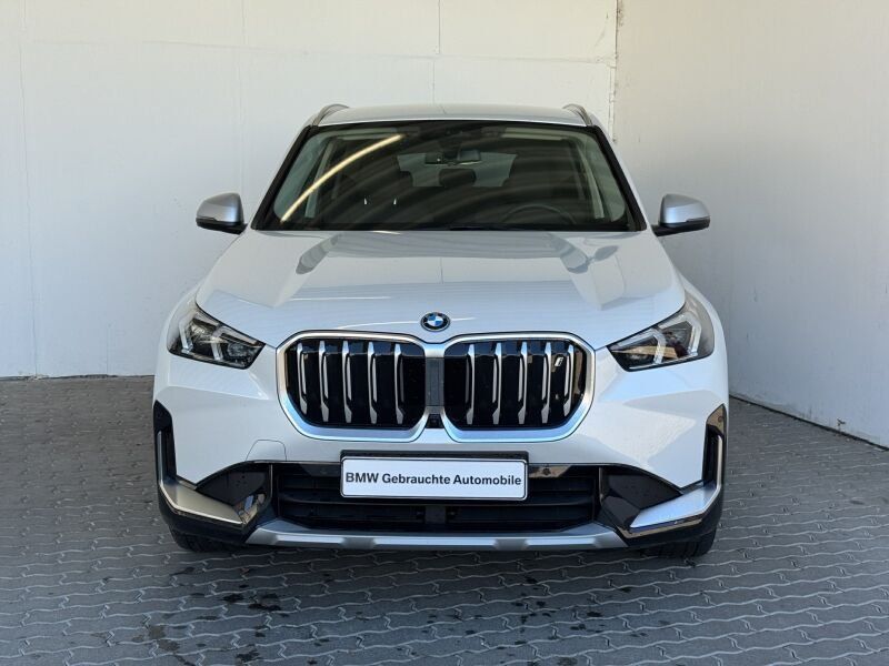 BMW iX1 xDrive30 xLine Navi.LED.AHK.ACC.360°.HuD foto 2