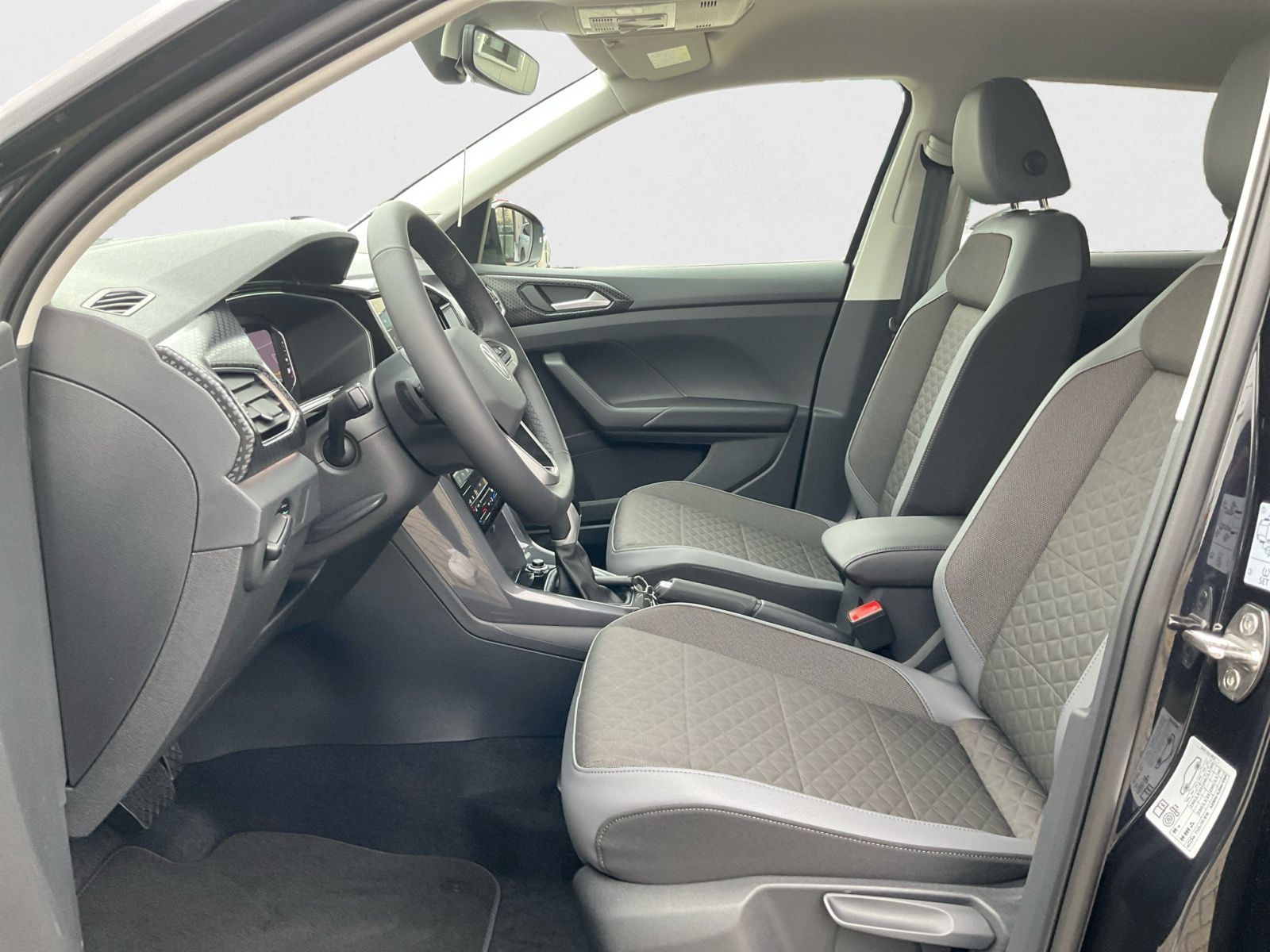 Volkswagen T-Cross - Bild 9