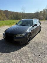 BMW e91 330i xDrive M-Paket ST XA  Sehr gu... - BMW 330 Kombi M 330i paket mit Benzin-Antrieb