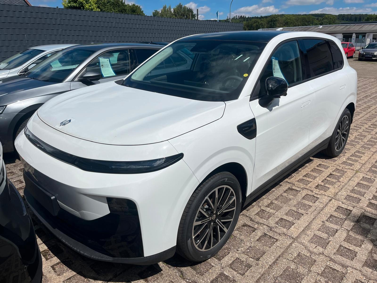 Leapmotor B10 Design Pro Max,Wärmep.gr.Akku67kw/h,Sitzbelü