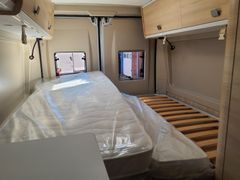 Chausson V 697  FirstLine MJ 25
