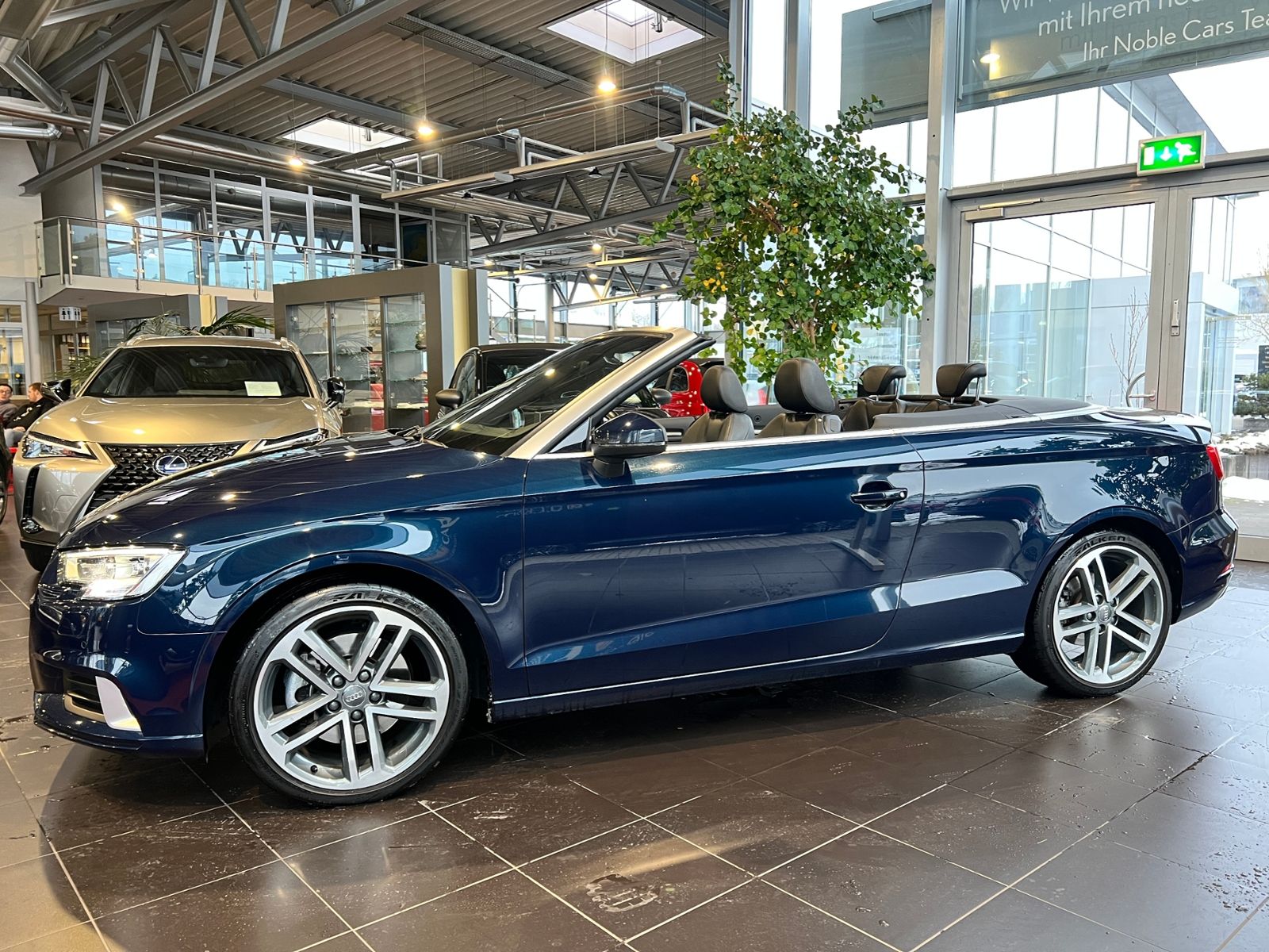 Fahrzeugabbildung Audi A3 Cabriolet 40 TFSI quattro sport XEN NAV 18"
