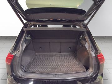 Bild 18 VW Tiguan 2.0 TDI R-Line DSG Black-Style+Matrix+A