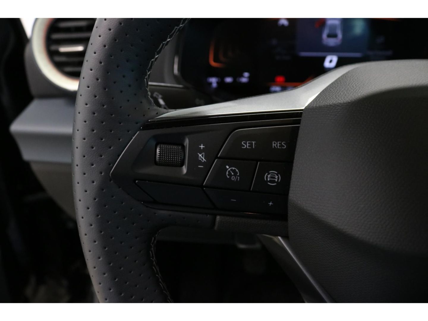 Fahrzeugabbildung SEAT Ibiza 1.0 MPI 59 kW Style Digitales Cockpit LED