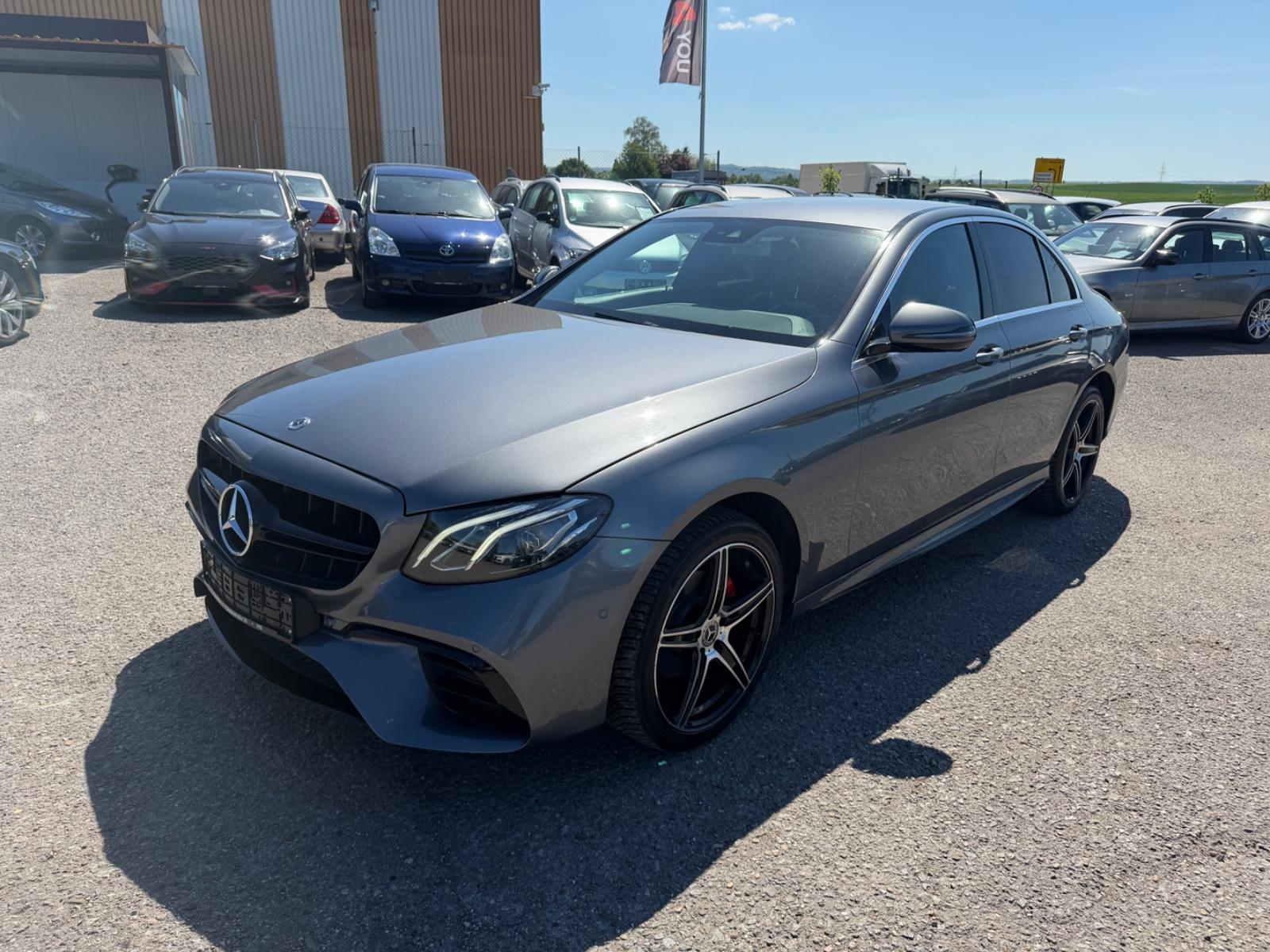 Mercedes-Benz E 220 d 4Matic Limo LED Kamera Navi AMG 2.H F1