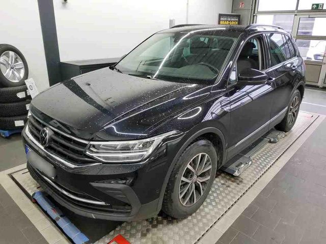 Volkswagen Tiguan 2.0 TDI Life Navi AHK Panorama Kamera