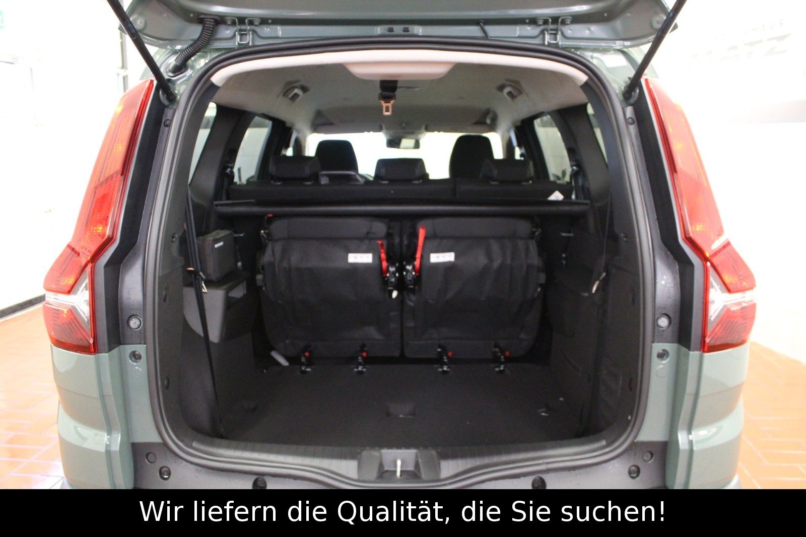 Fahrzeugabbildung Dacia Jogger TCe 100 ECO-G Expression*7-Sitzer*