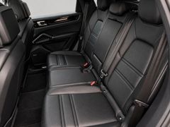 PORSCHE Cayenne 3.0L V6 E-Hybrid Super Ausstattung