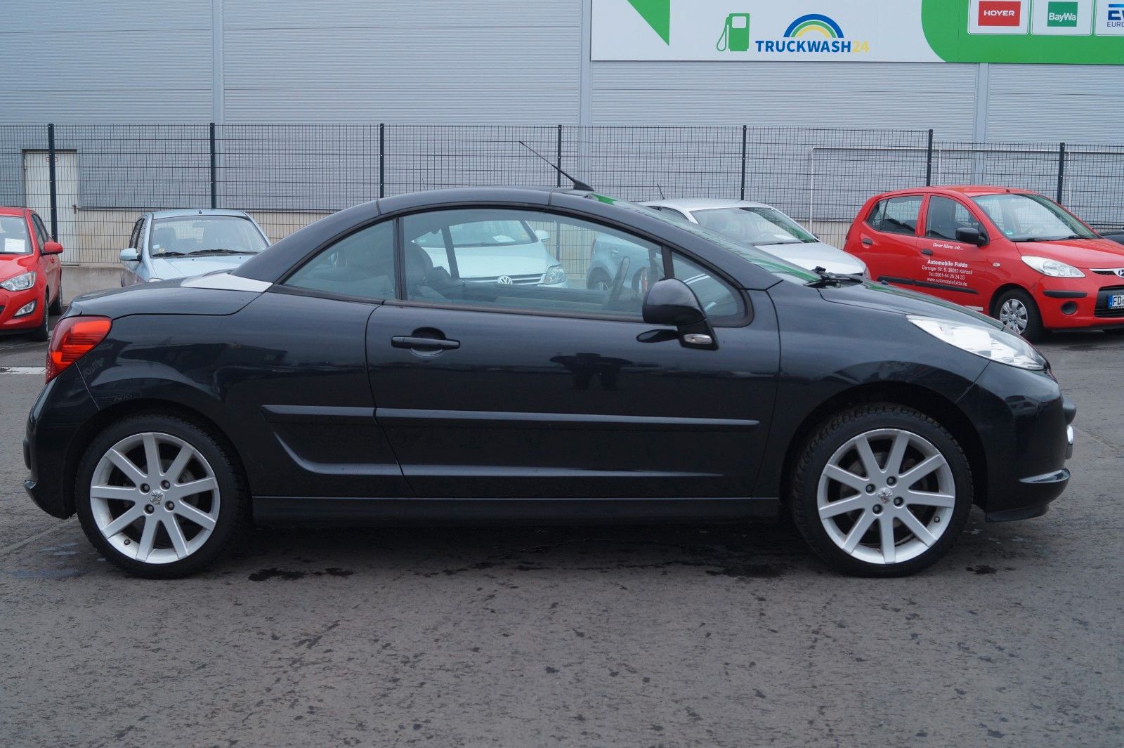 Fahrzeugabbildung Peugeot 207 CC Cabrio-Coupe Roland Garros