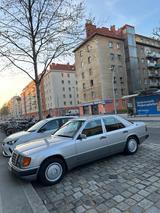 Mercedes-Benz 250 - Mercedes-Benz 250 aus 1993