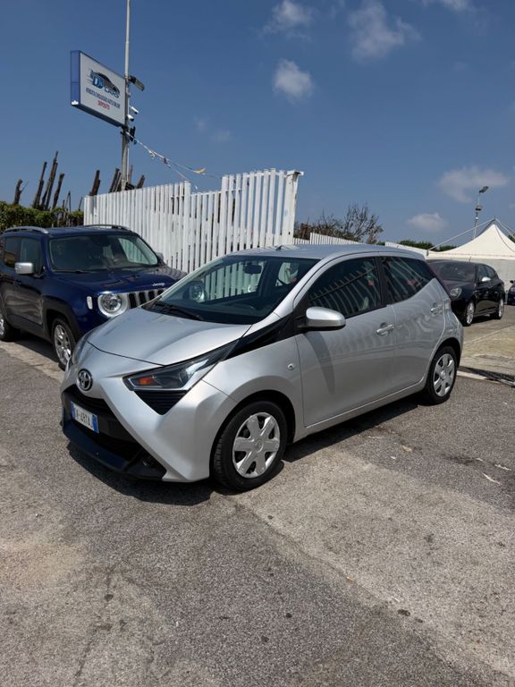 Image of Toyota Aygo (X)